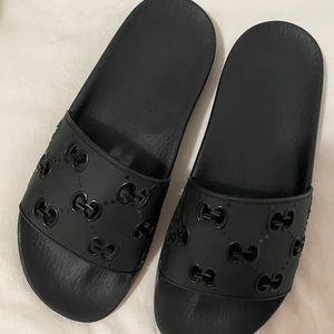 Gucci Women's Pursuit GG Slide Sandals